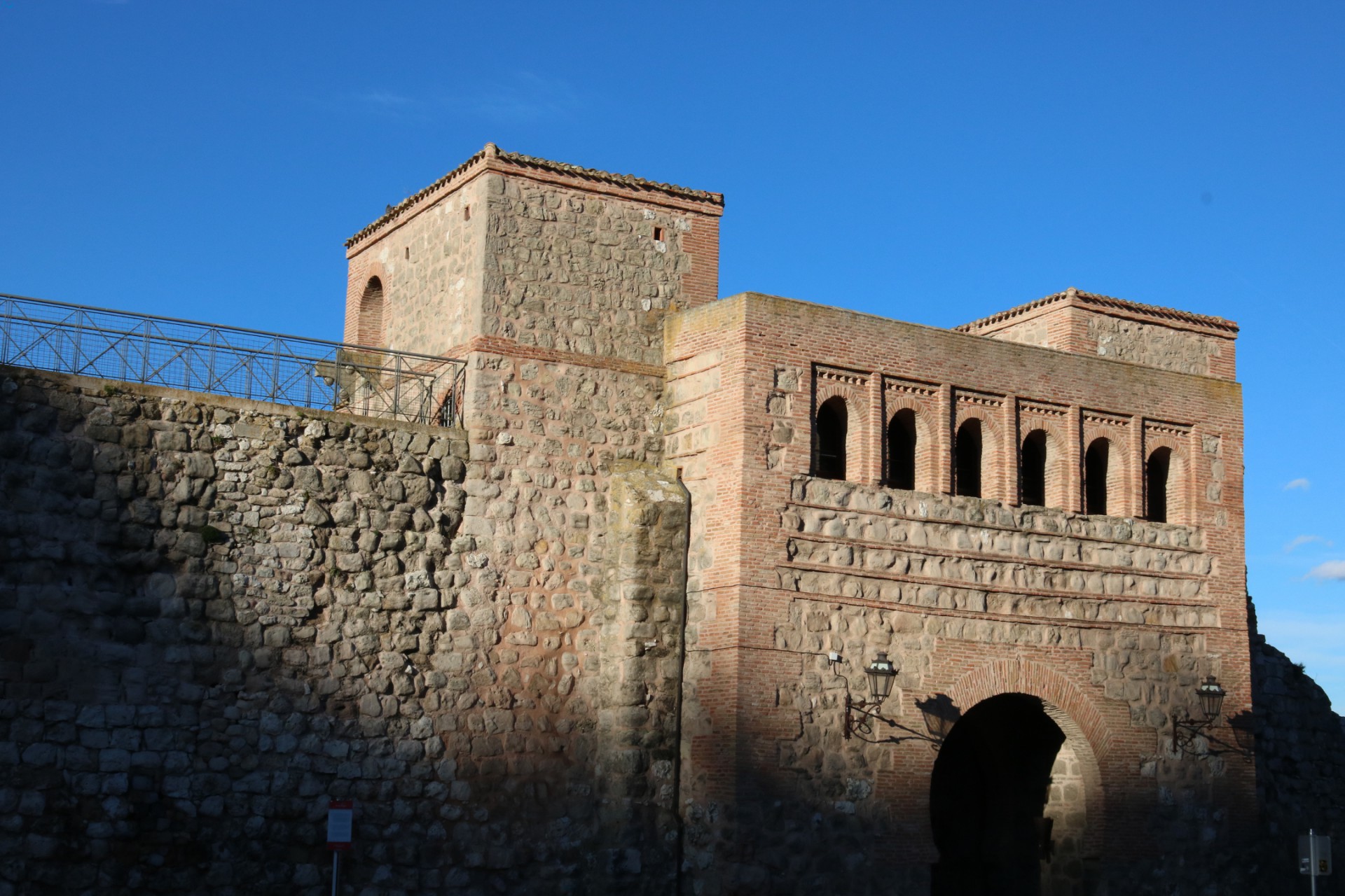 Burgos atardeciendo en Semana Santa