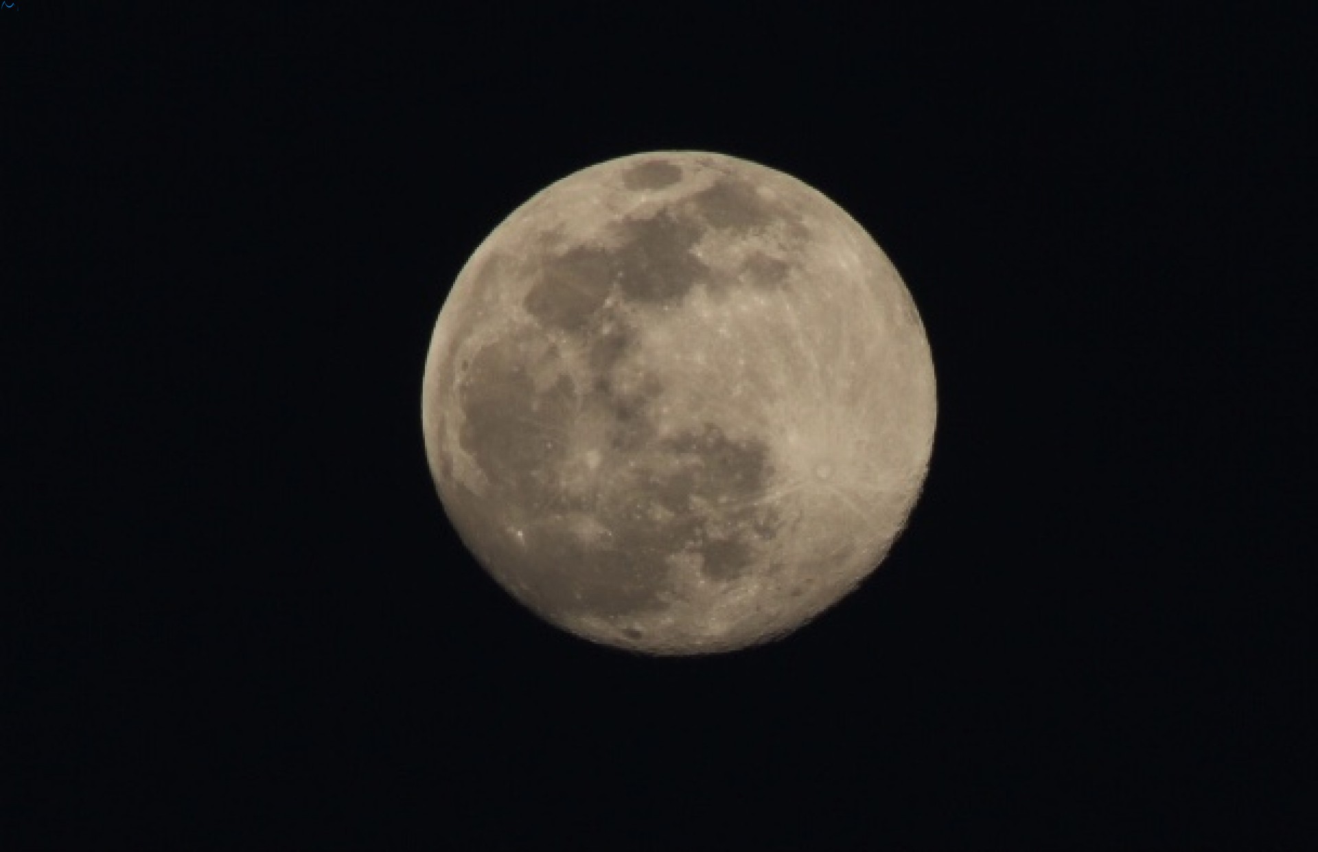 Luna del gusano desde Burgos
